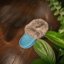 Load image into Gallery viewer, Ladies Moccasins - Laurentian Chief Moccasins Aqua