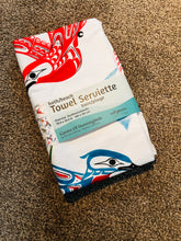 Load image into Gallery viewer, Bath Towels - Garden of Hummingbird