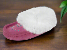 Load image into Gallery viewer, Ladies Moccasins -Laurentian Chief Moccasins Fuchsia