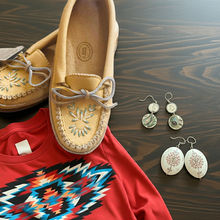 Load image into Gallery viewer, Indigenous Handmade Moose Hide Moccasins - Ladies Beaded