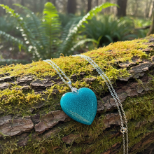 Load image into Gallery viewer, Awasis Heart Necklace – Forest