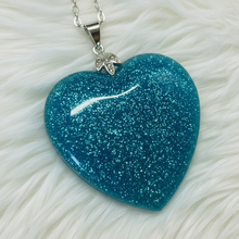 Load image into Gallery viewer, Awasis Heart Necklace – White Fur