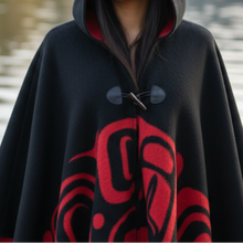 Load image into Gallery viewer, Close-up near water