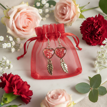 Load image into Gallery viewer, Elegant lifestyle presentation with flowers