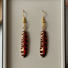 Load image into Gallery viewer, Elegant overhead tray presentation