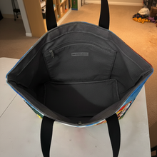 Load image into Gallery viewer, Interior detail