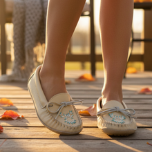 Load image into Gallery viewer, Moccasins Lifestyle - Autumn Outdoor