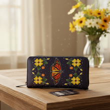 Load image into Gallery viewer, Rustic table with flowers