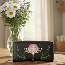 Load image into Gallery viewer, Rustic table with flowers