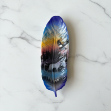 Load image into Gallery viewer, Top view on white marble