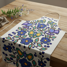 Load image into Gallery viewer, White Floral Garden - Detail Shot